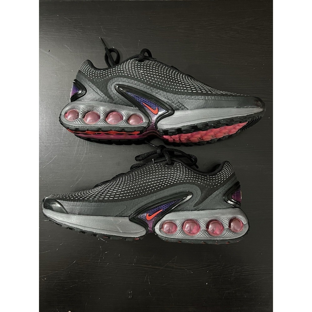 Nike Air Max DN All Night Women's Sz 7.5 Black Smoke‎ Grey Crimson FJ4315-005 - Picture 5 of 7